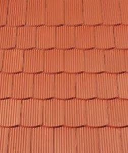 Creaton Hortobágy hornyolt természetes vörös kerámiacserép